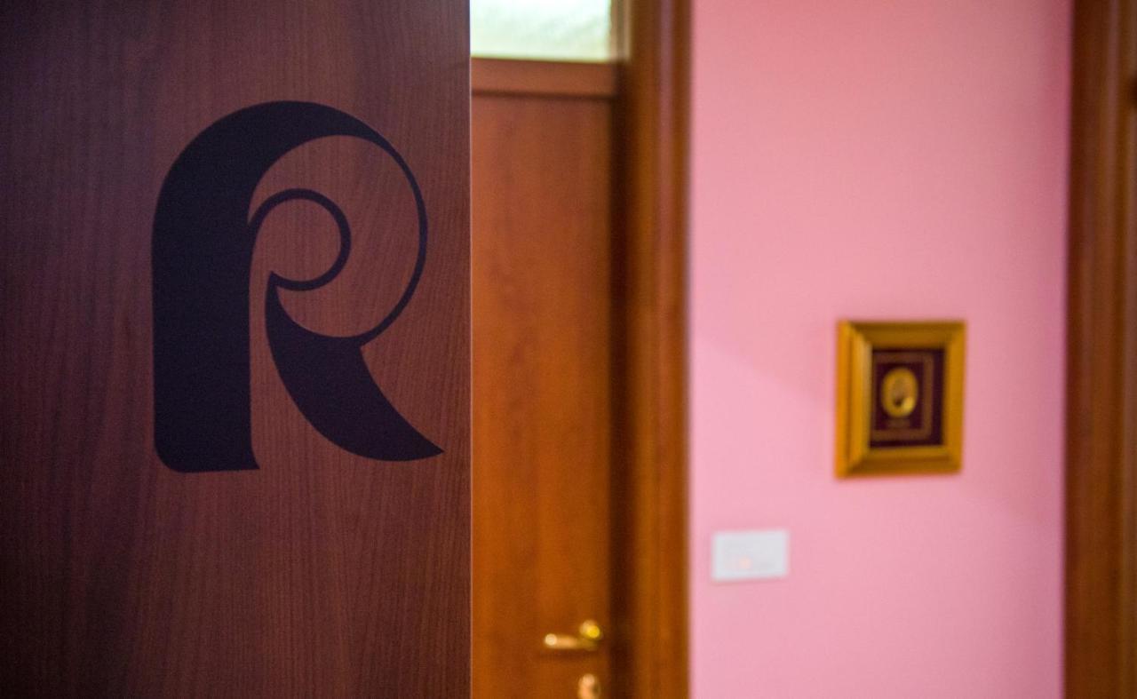 Apartment R Luxor With Parking Garage โมสตาร์ ภายนอก รูปภาพ