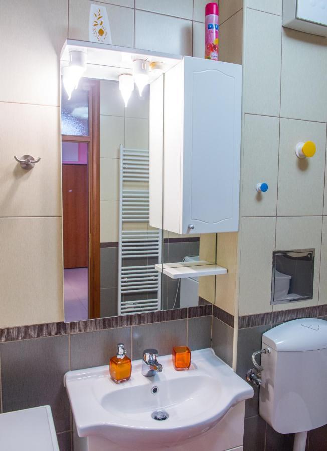 Apartment R Luxor With Parking Garage โมสตาร์ ภายนอก รูปภาพ